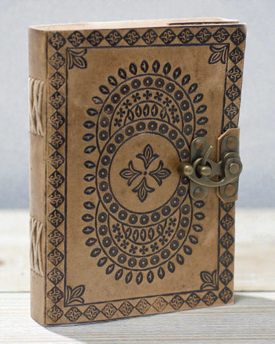 Kožený zápisník s modrou mandalou (18x13 cm)