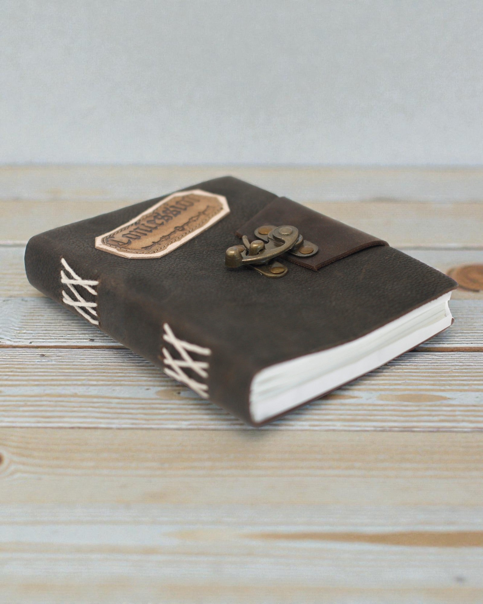 Kožený zápisník „Čierne priznania so zámkom“ (18x13 cm)