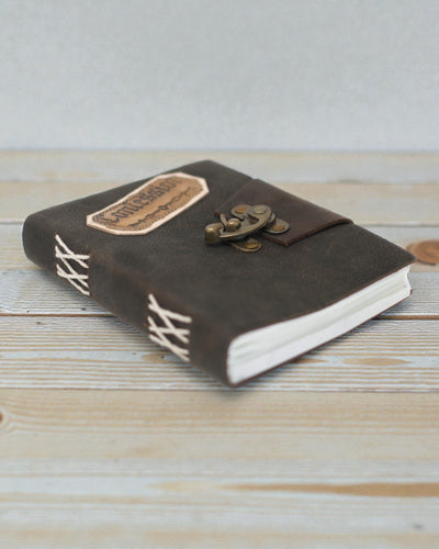 Kožený zápisník „Čierne priznania so zámkom“ (18x13 cm)