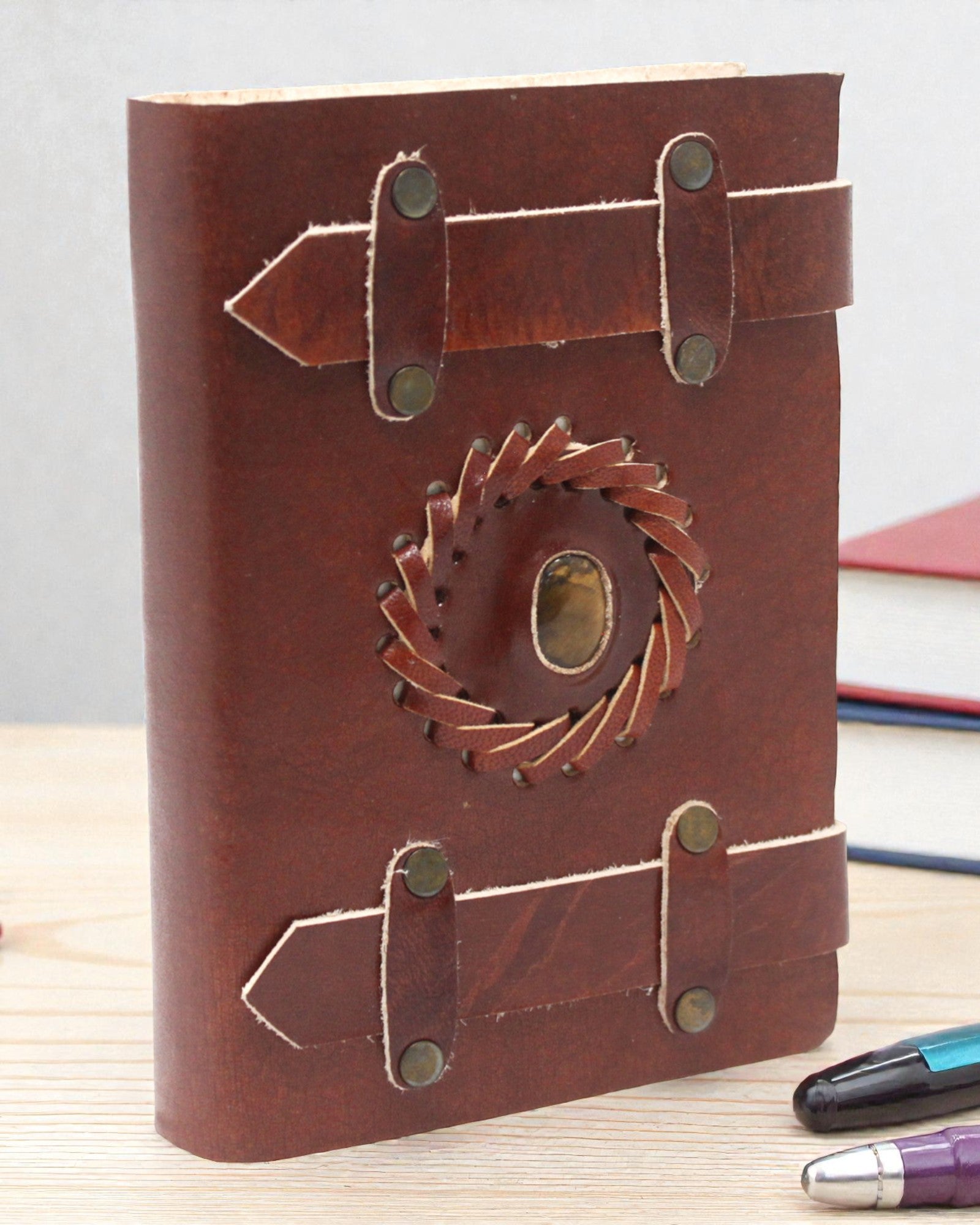 Kožený zápisník Tigrie oko s remienkami 15x10 cm