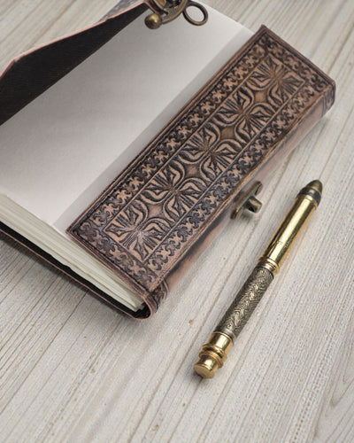 Skórzany Notatnik Lotos Mandala Serenity – Ezoteryczny Dziennik 17,5 × 12,5 cm