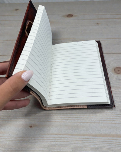 Vita Arboris – malý kožený zápisník Strom života so zeleným kameňom