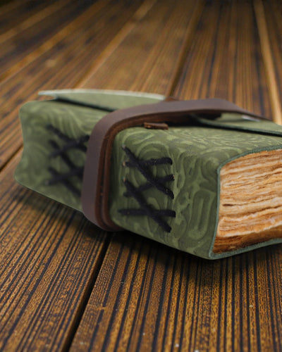 Green Maze Vintage – kožený zápisník so zostarnutými listami 12,7 × 8,9 cm