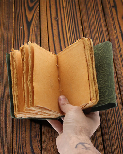 Green Maze Vintage – kožený zápisník so zostarnutými listami 12,7 × 8,9 cm