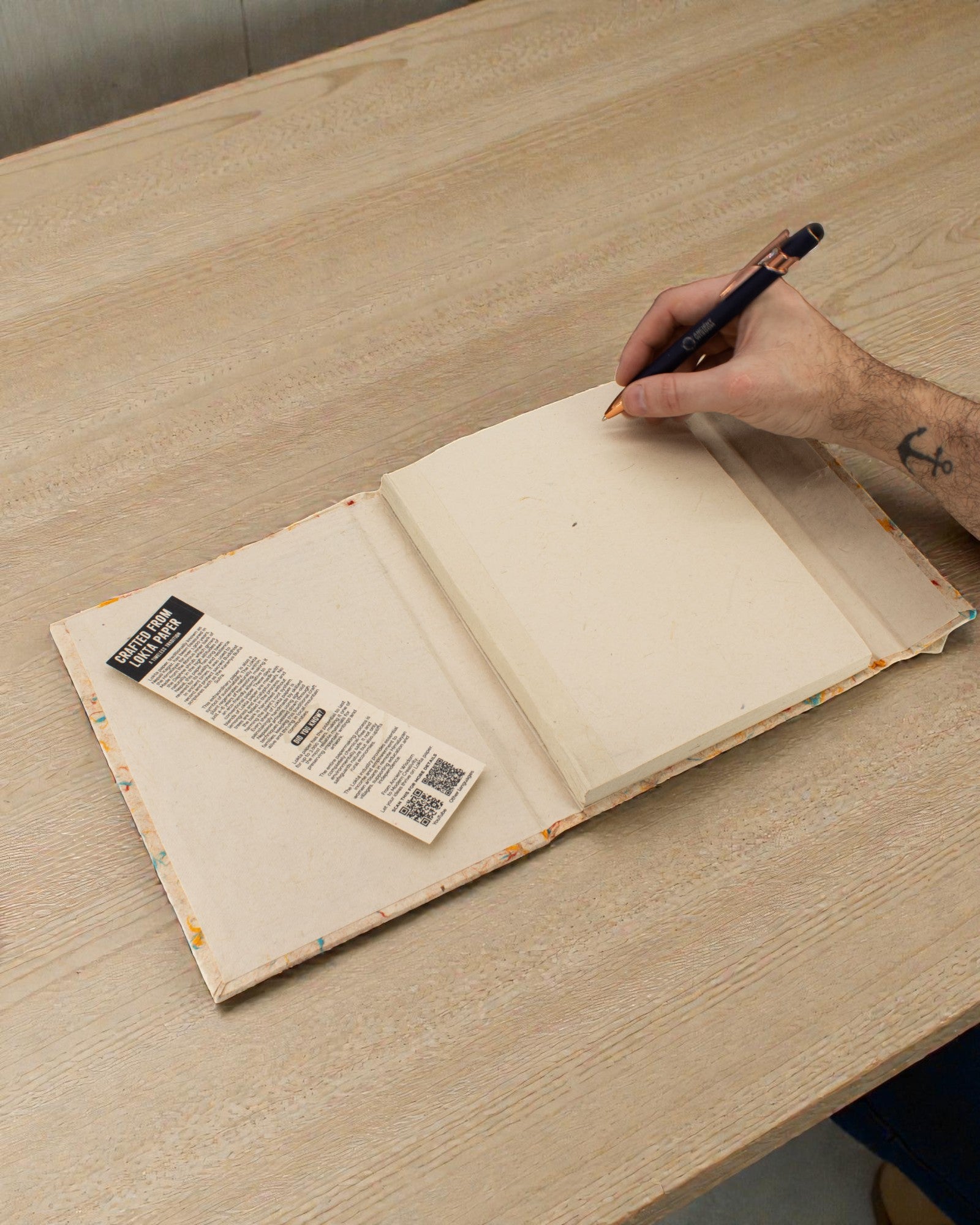 Lokta veľký bavlnený zápisník v zmiešaných farbách (21x15cm) - 45 listov - vrátane záložky