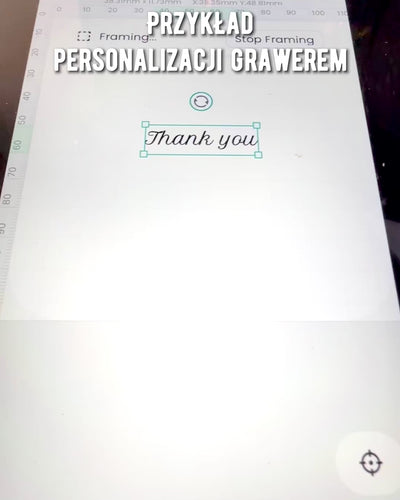 Elegantný stojan na fľašu - Socha dámy - personalizácia gravírovaním, 2 varianty na výber