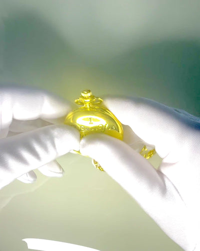 Vreckové hodinky zlatej farby v retro štýle s možnosťou gravírovania