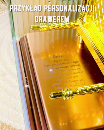 Pozlátená replika Archy zmluvy, dekoratívna figúrka Archa s medeným stojanom, inšpirácia Jeruzalem, 18x10x12 cm