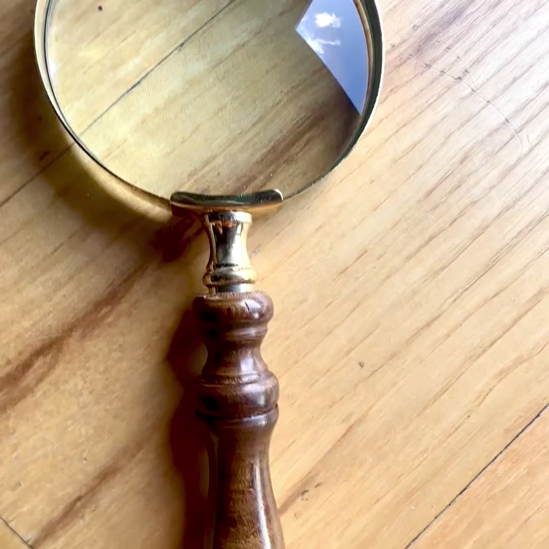 Lupa Mosiężna Retro z Drewnianą Rączką - Szkło Powiększające 18 cm z Możliwością Personalizacji Grawerem