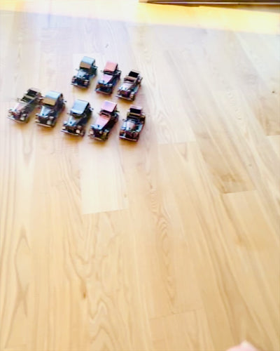 Retro Autko klasyczne, samochód, z Żelaza - Kolekcja "Vintage Drive", model samochodu, personalizacja grawerem na prezent