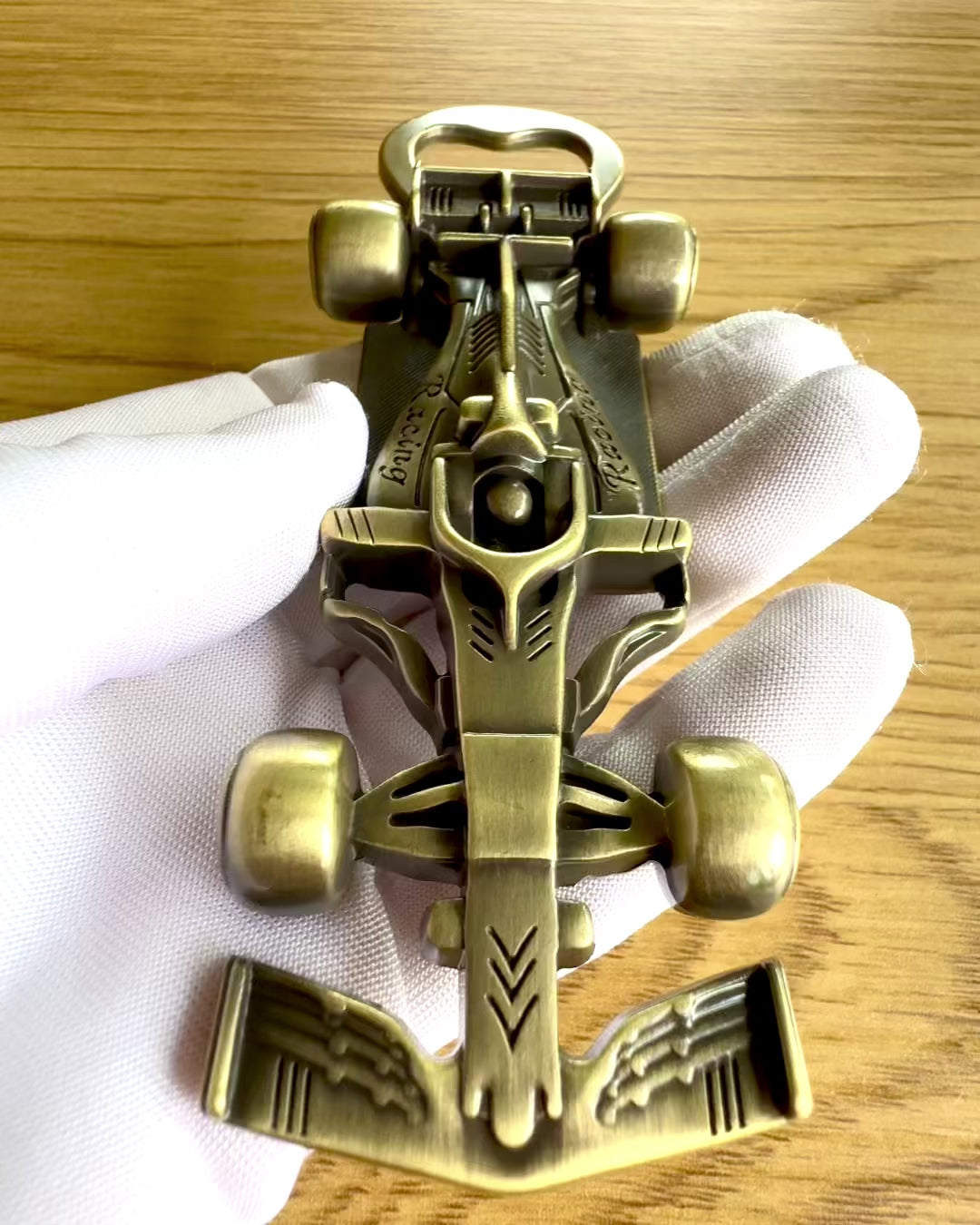 Otvárač na fľaše Vintage Motorizácia - 3 varianty, personalizácia gravírovaním na darček