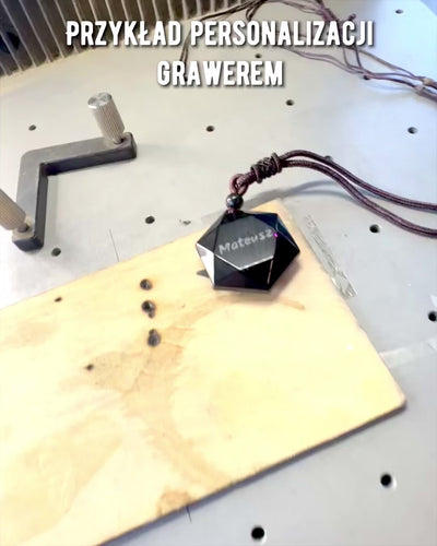 Amulet z čierneho obsidiánu "Dávidova hviezda", možnosť personalizácie gravírovaním na darček