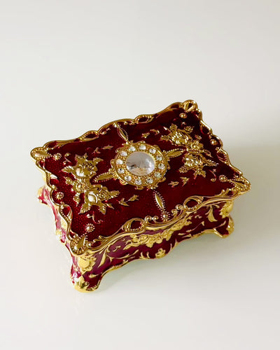 Skrinka, Organizér na Šperky v Štýle Vintage – Kovová Skrinka na Poklady s Ozdobnými Prvkami