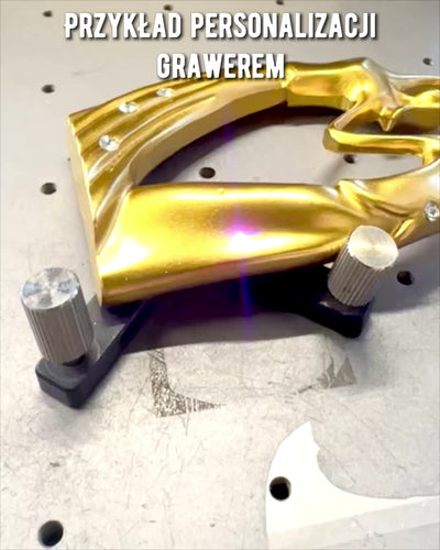 Figurka symbol miłości - „Wieczna Bliskość” na prezent, personalizacja grawerem