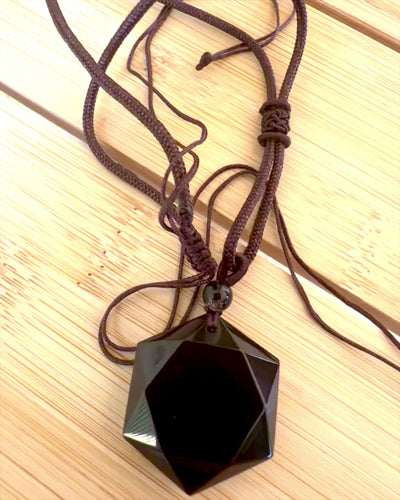 Amulet z čierneho obsidiánu "Dávidova hviezda", možnosť personalizácie gravírovaním na darček