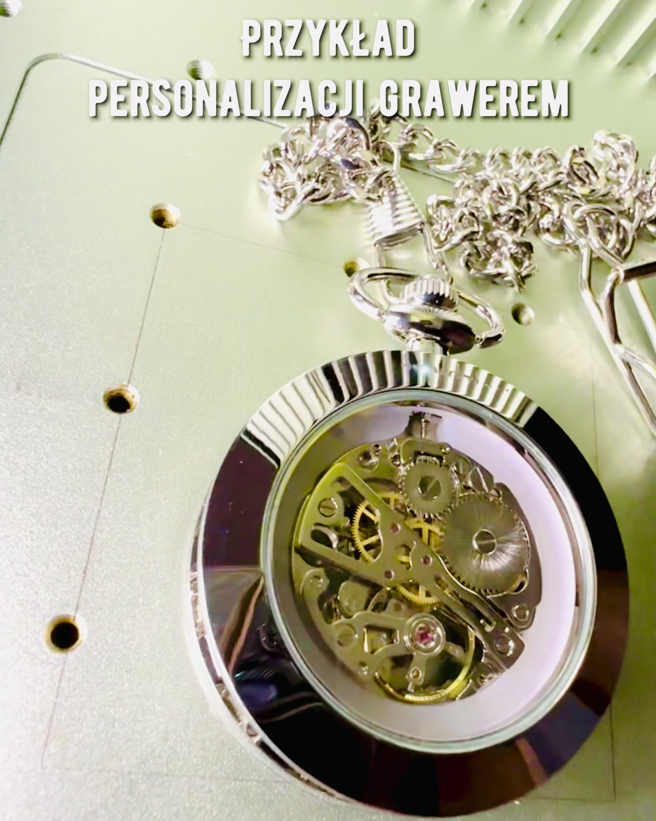 Strieborné exkluzívne mechanické vreckové hodinky v retro štýle, vodotesné - elegancia na každú príležitosť, s gravírovaním