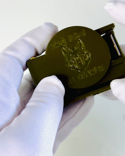 Vodotesný kompas navigačný s vysokou presnosťou v armádnej zelenej farbe – Spoľahlivý pri orientácii, možnosť gravírovania