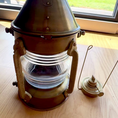 Kovová retro námornícka lampa 34cm s možnosťou personalizácie gravírovaním vo farbe patinovanej mosadze