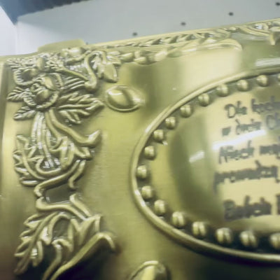 Zlatá kovová škatuľka 21-20L s možnosťou personalizácie gravírovaním
