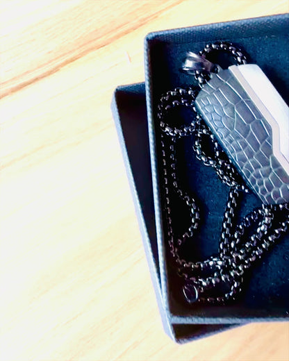 Pánsky náhrdelník Elegantná sila - personalizácia gravírovaním na darček