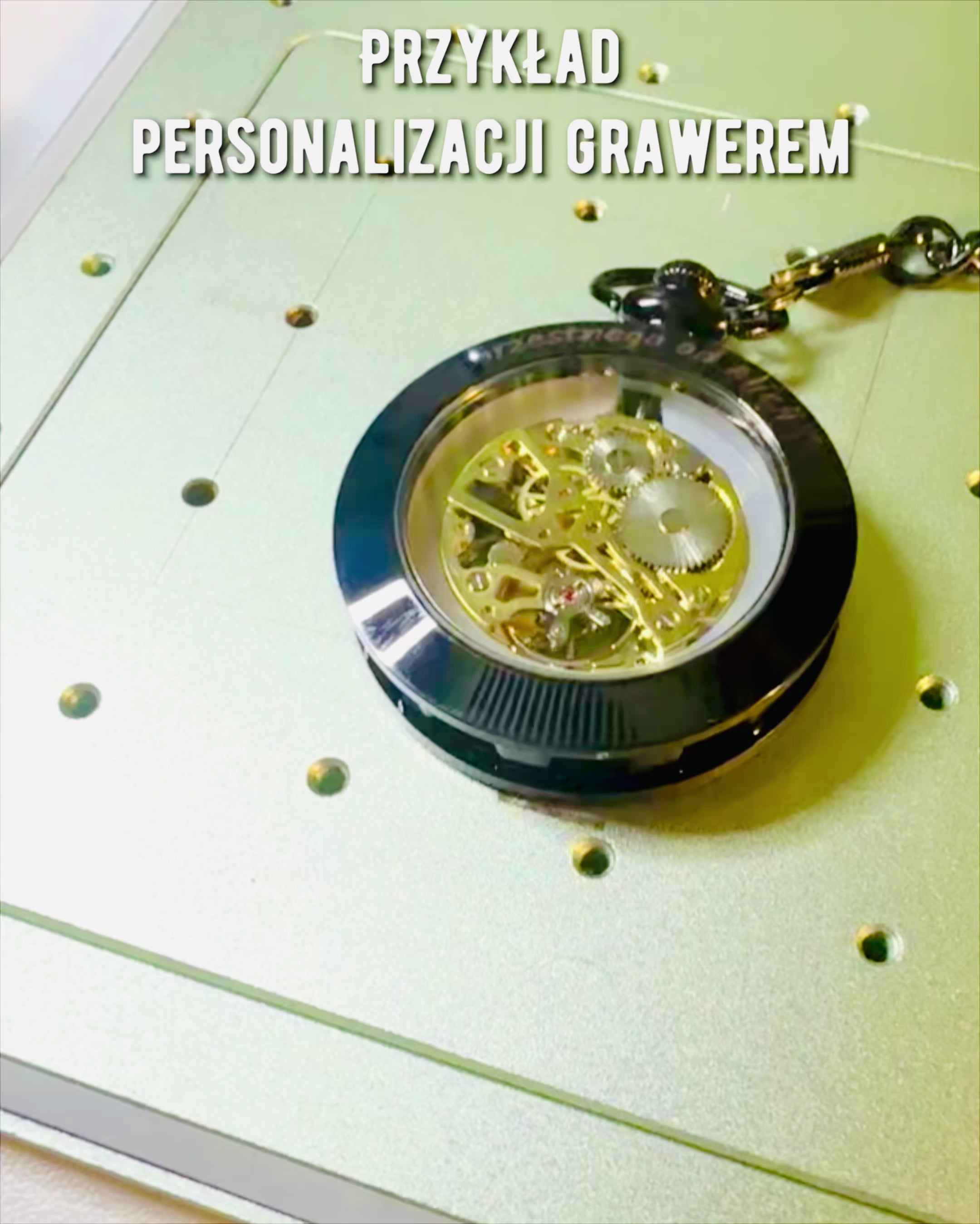 Mechanické vreckové hodinky v retro štýle, vodotesné, poloautomatické - čierna farba - ideálne ako darček, gravírovanie