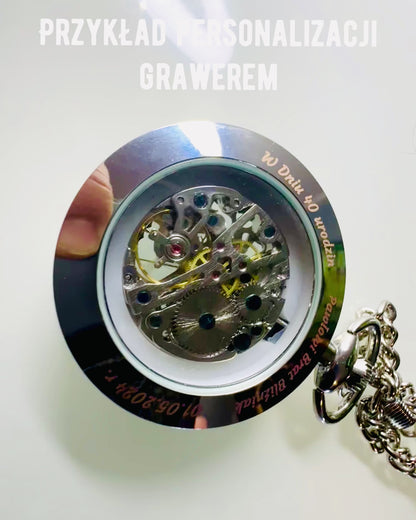 Strieborné exkluzívne mechanické vreckové hodinky v retro štýle, vodotesné - elegancia na každú príležitosť, s gravírovaním