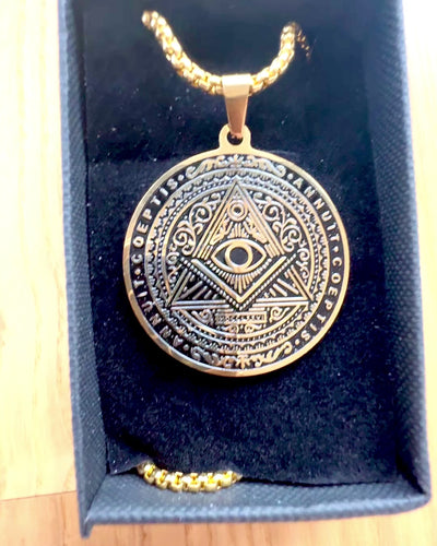 Amulet Tajomnej Sily - Náhrdelník s Gravírovaním, 2 farebné varianty na výber