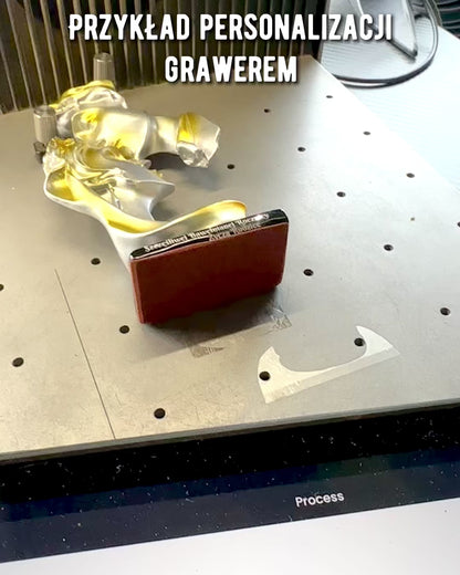 Figúrka "Elegancia v Kameni" farba strieborná - Dekoratívna s Možnosťou Gravírovania, 2 rozmery na výber