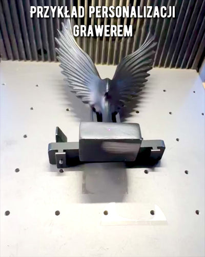 Elegancka Figurka Skrzydeł Aniołów 15 cm wysokości – "Skrzydlaci Strażnicy", możliwość personalizacji grawerem na prezent, personalizcja, 2 warianty kolorystyczne