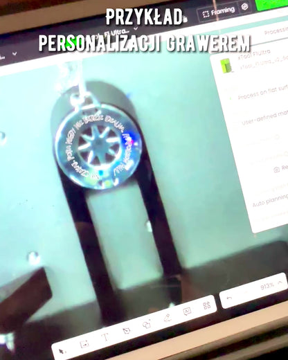 Amulet Astrálnej Cesty – Strieborný Náhrdelník s Gravírovaním, personalizácia na darček