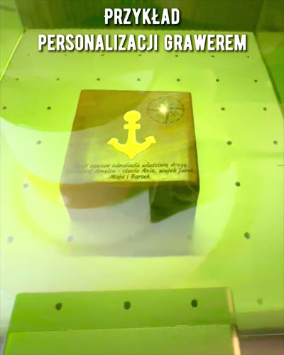 Drevená škatuľka na kompaktný kompas "Maritime" - možnosť personalizácie gravírovaním