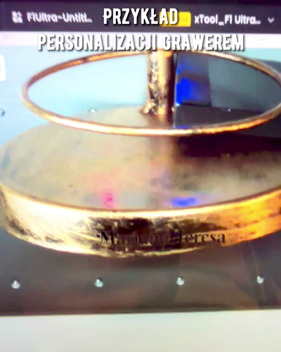 Štýlový kovový popolník "Rustic Charm" 19-23 cm výška, 8 variantov na výber, gravírovanie na želanie