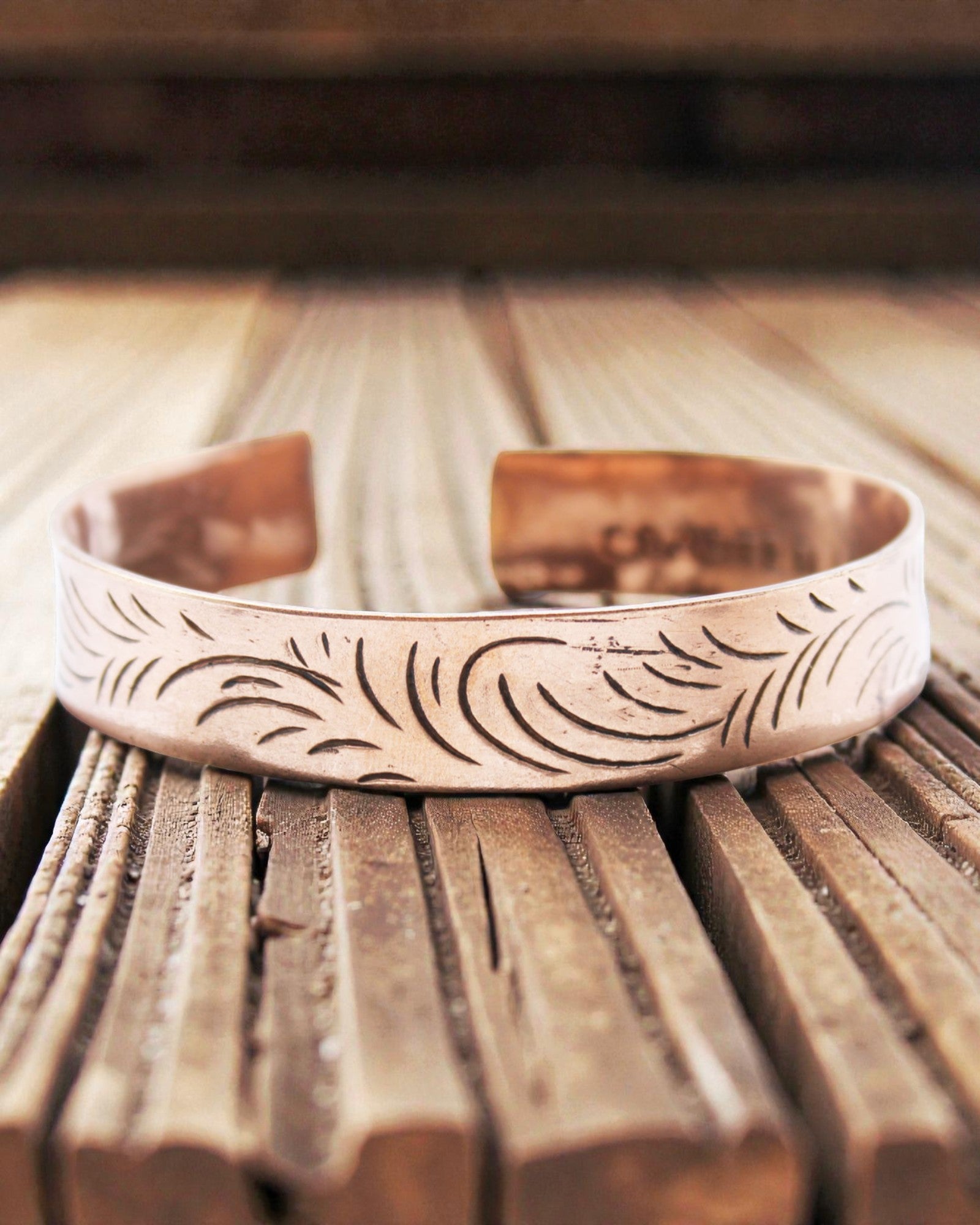 Tibetský medený náramok Tribal Flow – Široké špirály